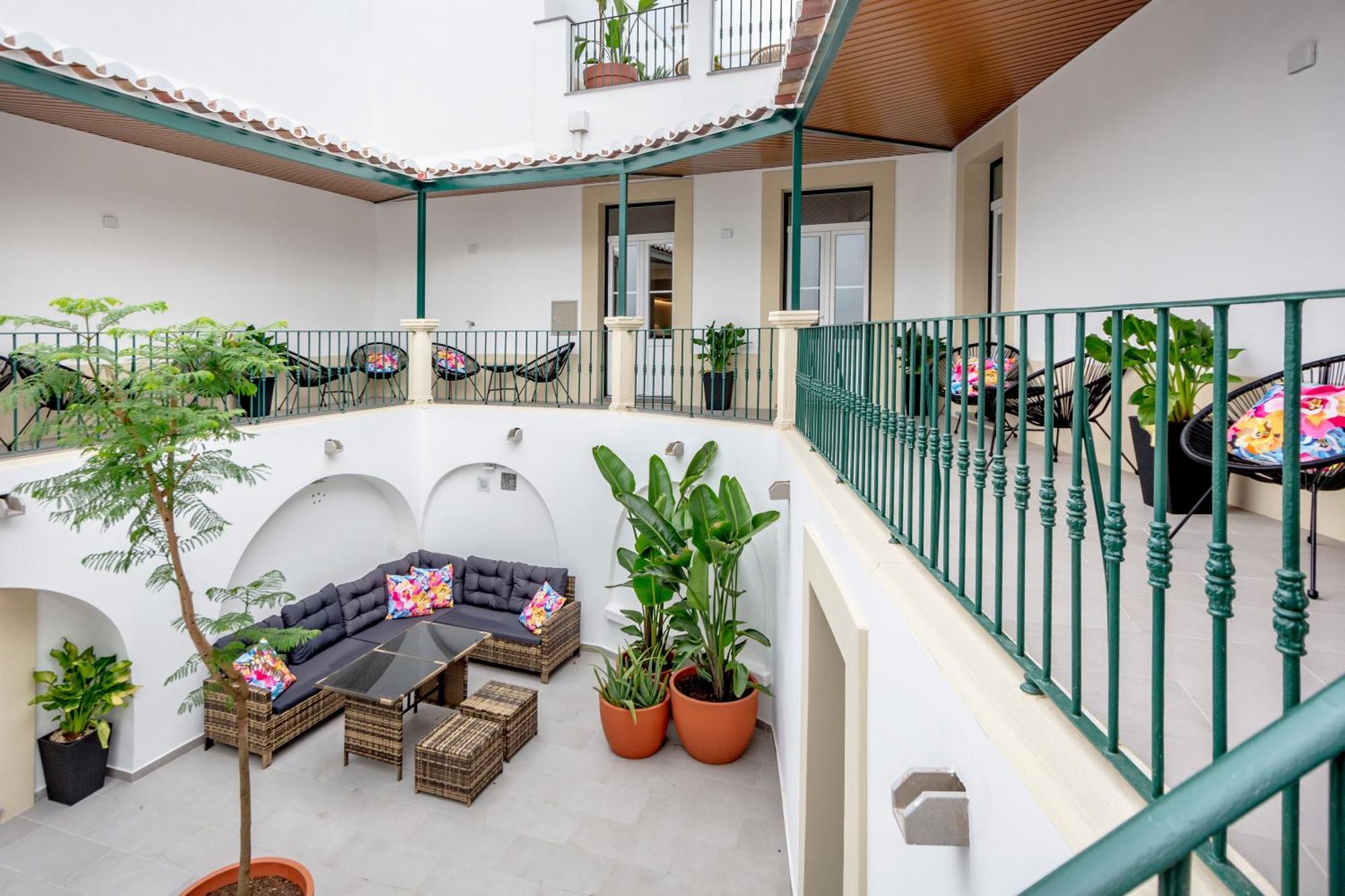 Guest House Jacaranda Faro Ngoại thất bức ảnh