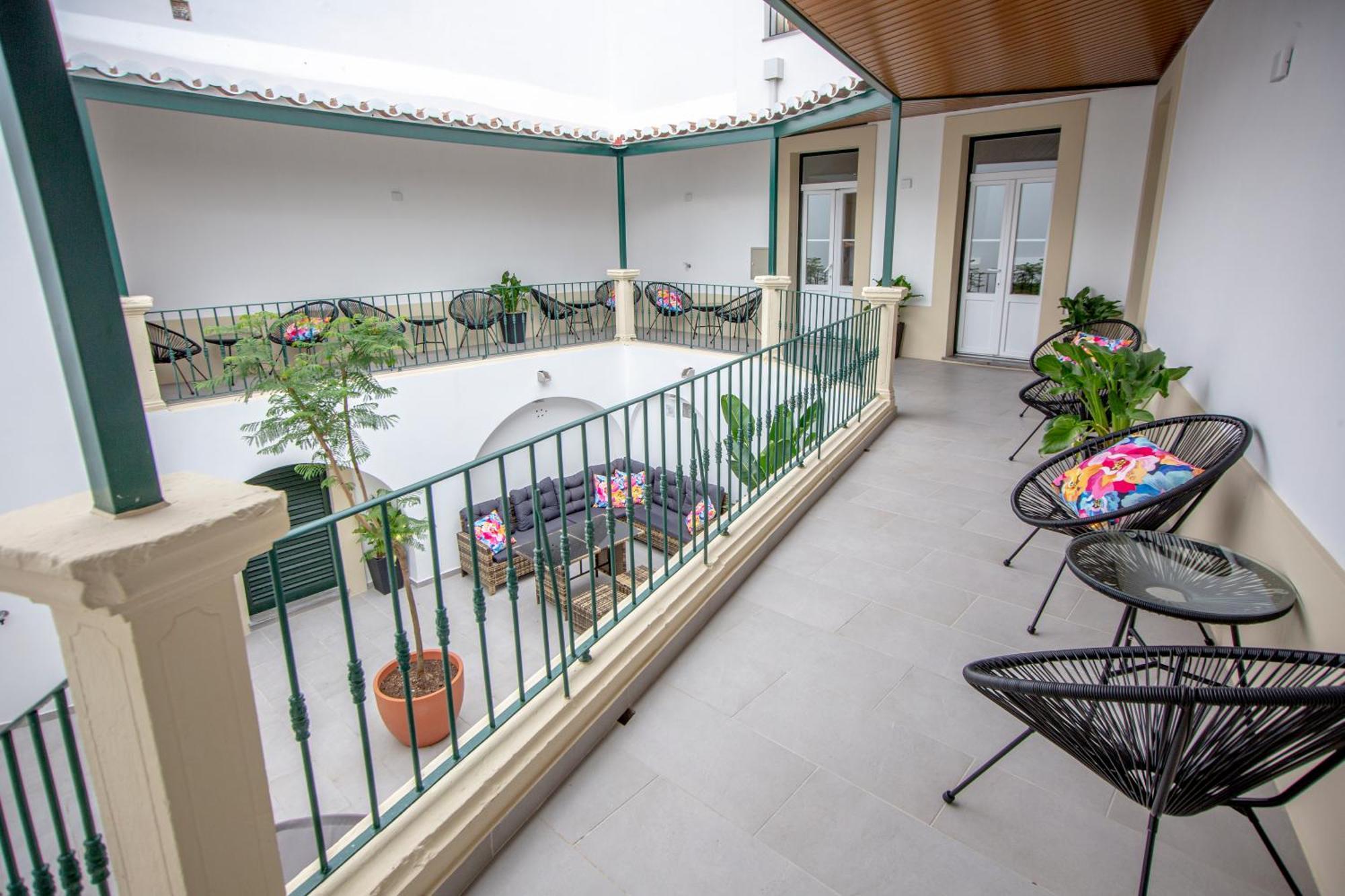 Guest House Jacaranda Faro Ngoại thất bức ảnh