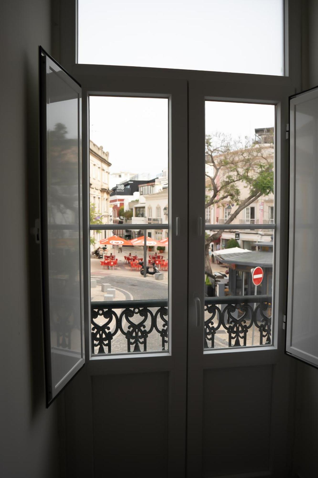 Guest House Jacaranda Faro Ngoại thất bức ảnh